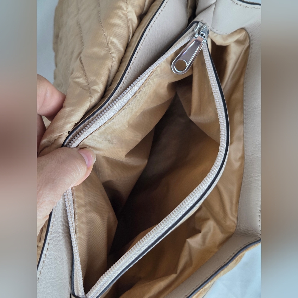 Rebecca Minkoff Elegant Nylon Beige Quilted Shoulder Bag - Picture 12 of 14